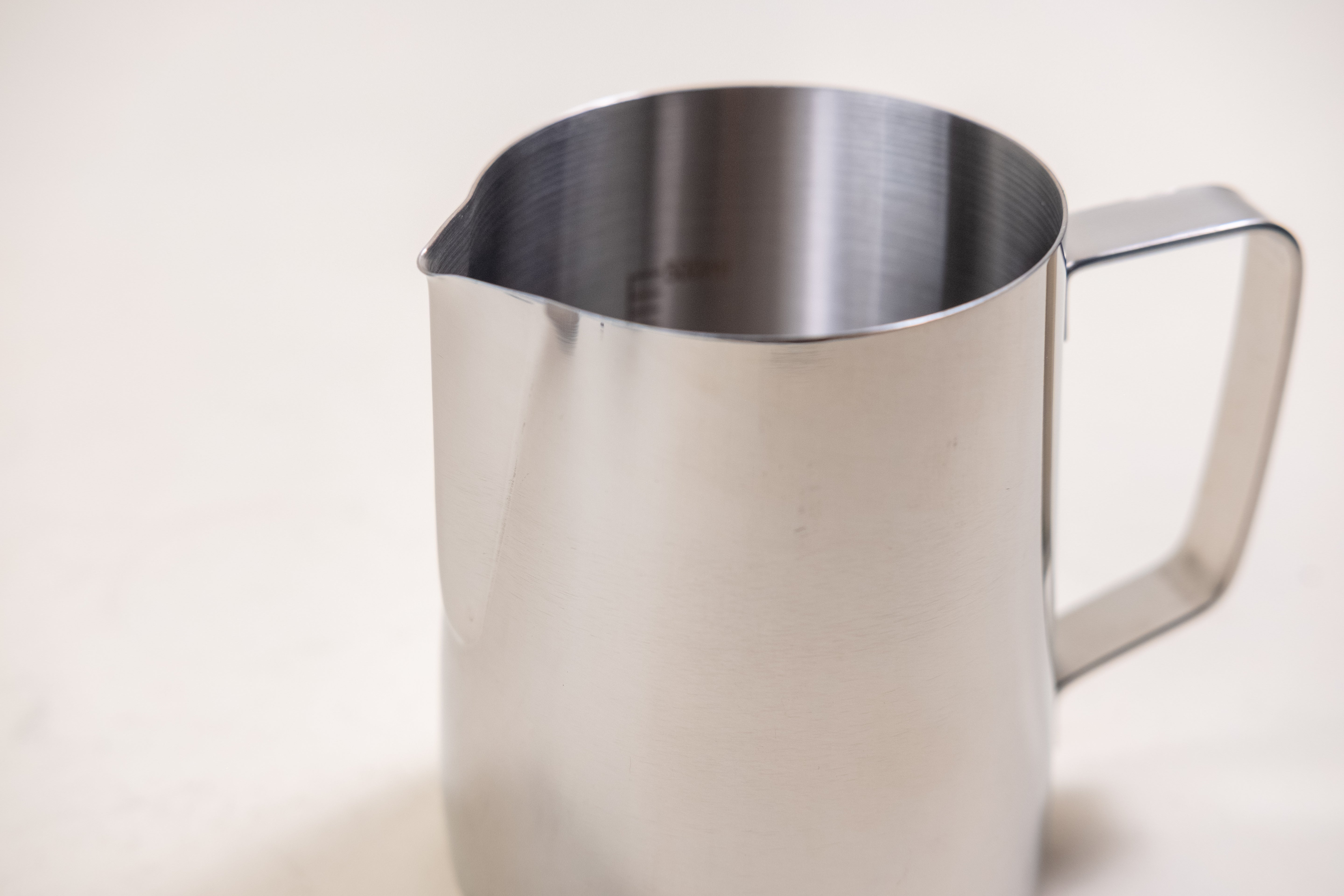 Basic Milk Pitcher | 500 ML / 17 Oz
